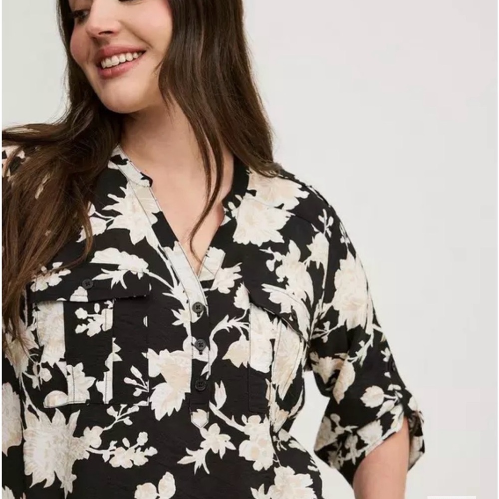 Torrid Black and Cream Floral Blouse